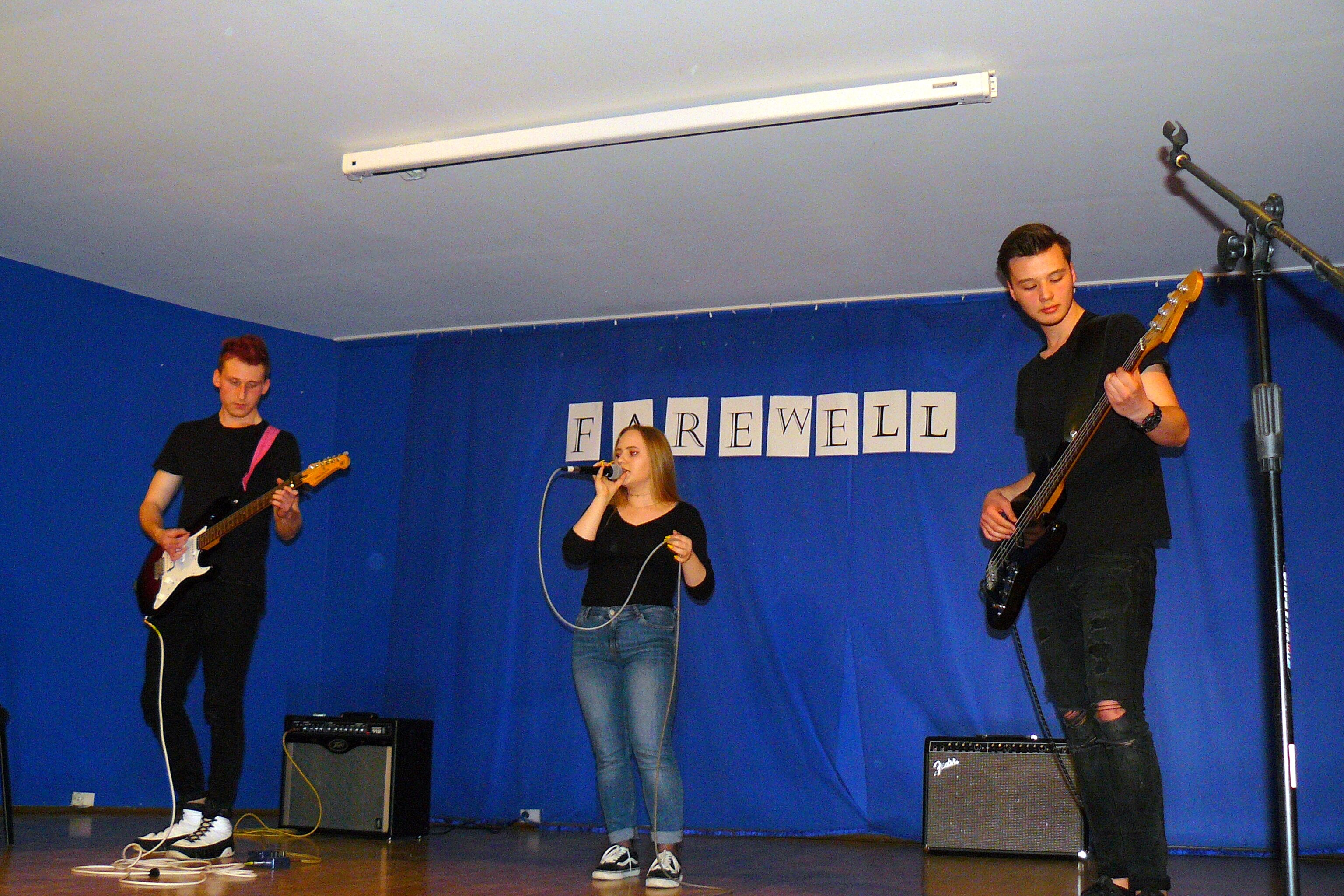 Pożegnalny koncert szkolnego zespołu muzycznego