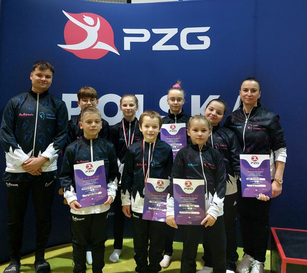 Ogólnopolskie zawody "Młode Talenty " w Skokach na Trampolinie - Olkusz 08-09.12.2023